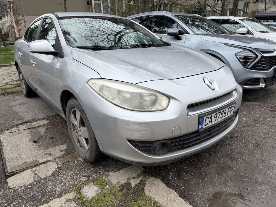Автомобил Renault Fluence