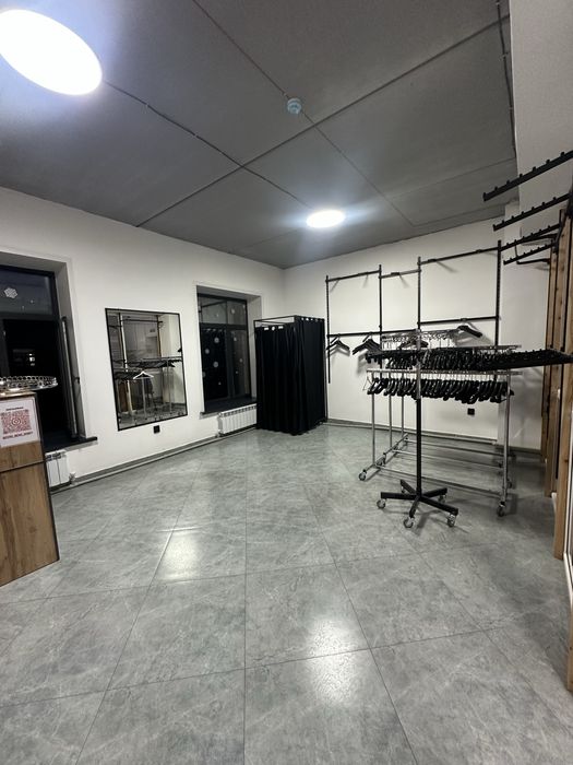 Сдается бутик район Цем.пос в ТД AQNUR