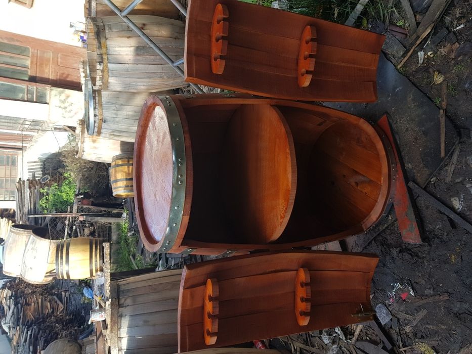 Raft din butoi de lemn