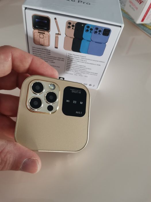 Mini telefon i16Pro flip, Dual SIM, ecran HD, Bluetooth, Radio FM, apelare rapida