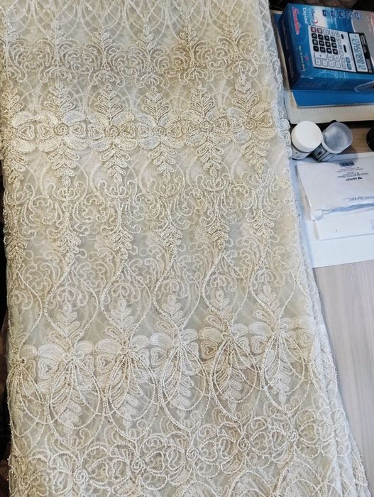 Продам тюль на два окна