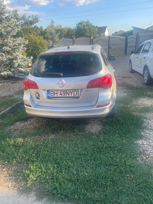 OPEL Astra 2011 — imagine 3