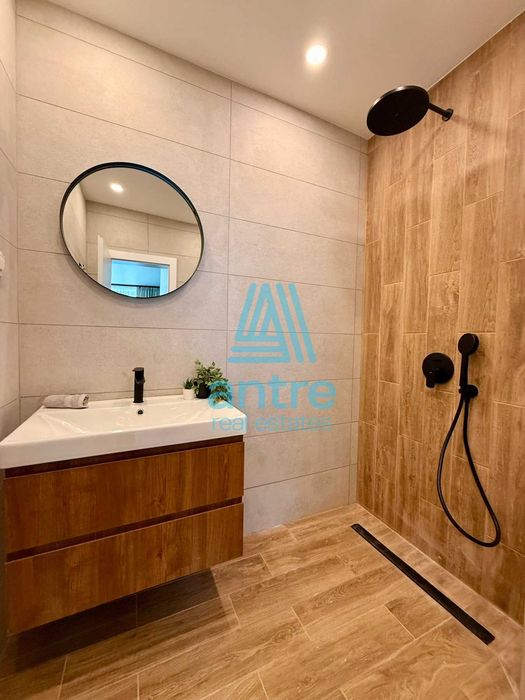 Двустаен апартамент в кв. Кръстова вада