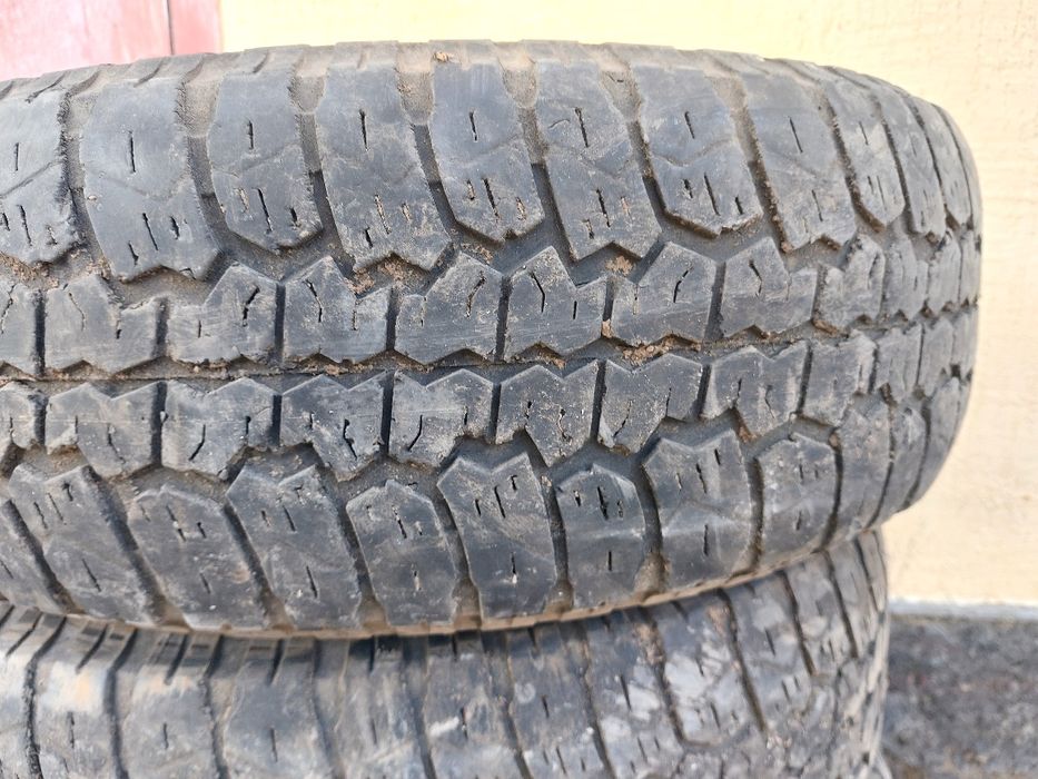 Продам покрышка 245/70/R16