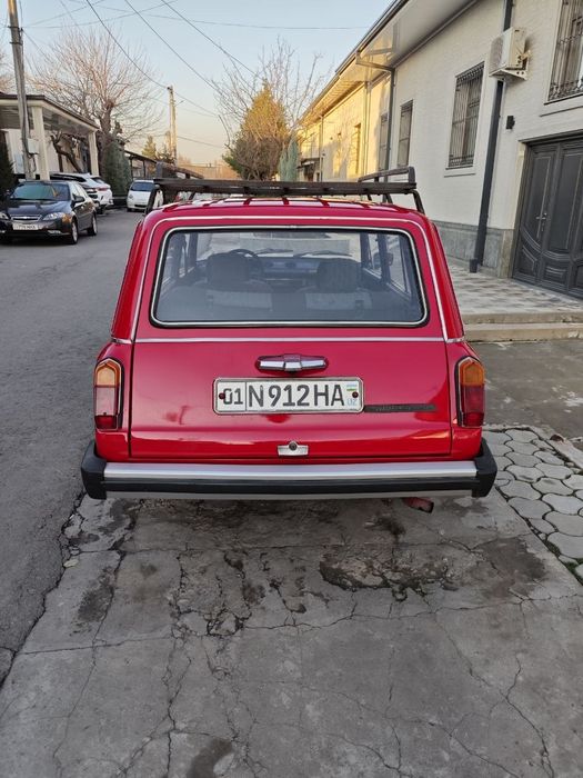 Vaz 2102        .