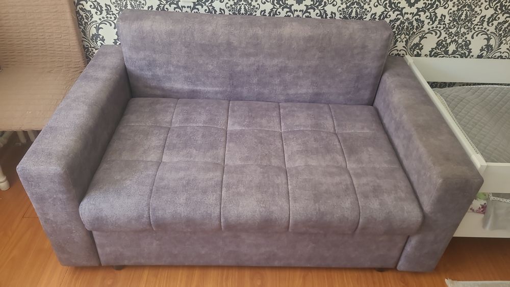 Продам диван с креслом