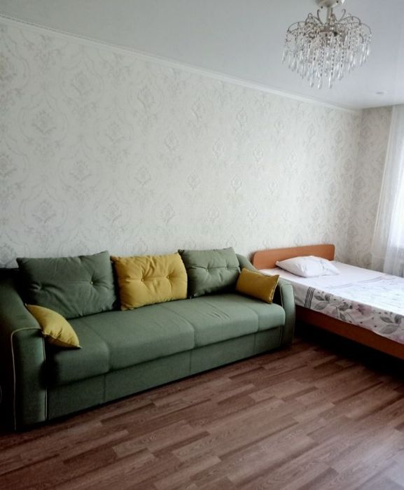 Диван отдам даром с переводом