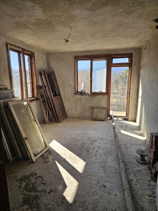 Продава се Къща в с. Гълъбник, Област Перник - 102 кв.м за 577 €/кв.м - Снимка #8