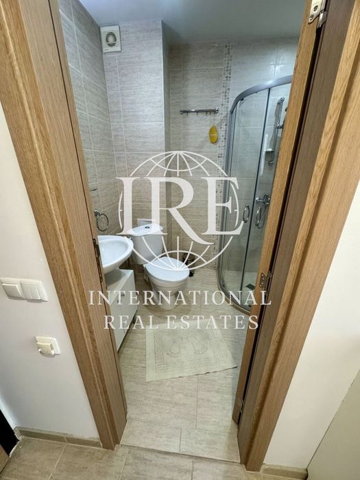 Продава се Двустаен апартамент в Варна, Бриз - 58 кв.м за 3776 €/кв.м - Снимка #8