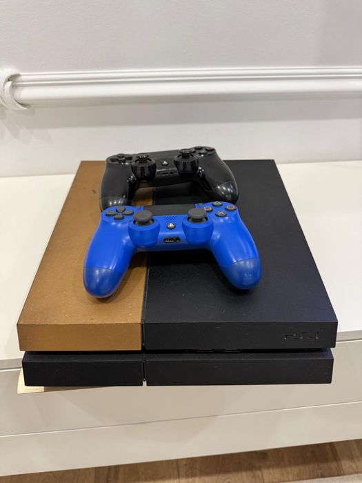 Продам Playstation 4
