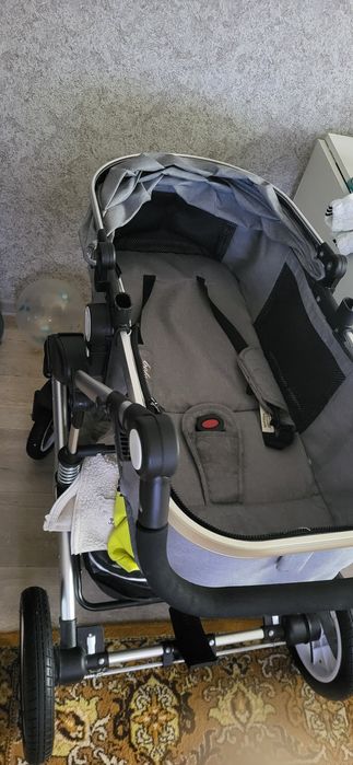 Продам коляску в хорошем состоянии