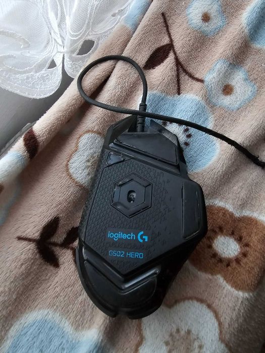 mouse logitech g502 hero (full box)