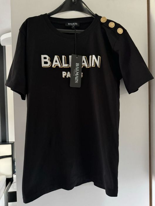 Тениски Balmain и Balenciaga
