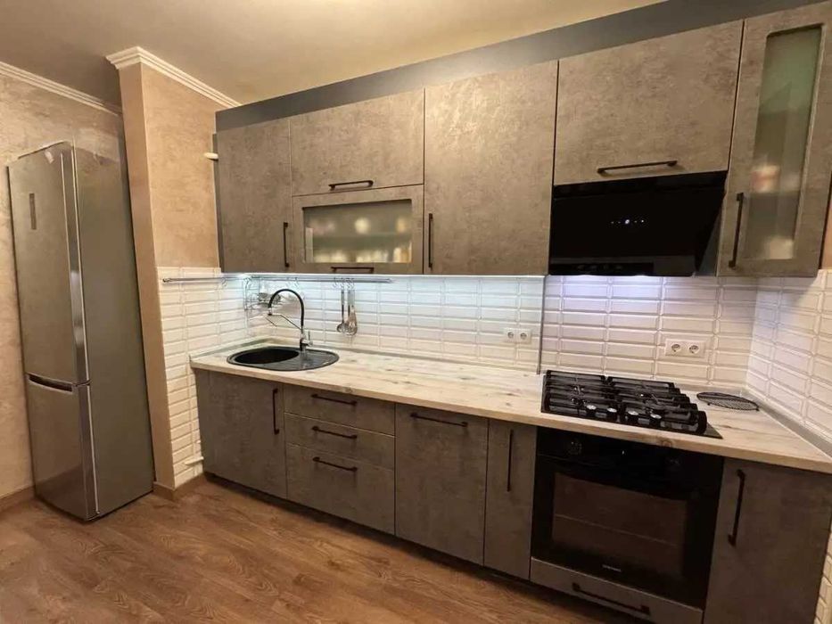 Дава се под наем Двустаен апартамент в София, Център - 55 кв.м за 397.8 € - Снимка #1