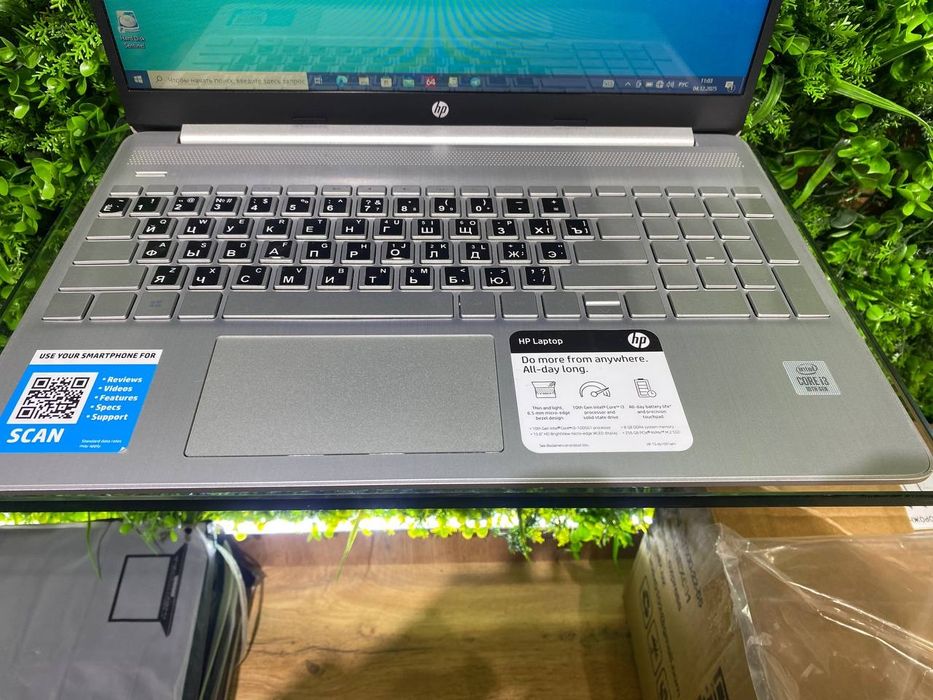 HP core i3-1005G1 ddr4 8/256 SSD holati ideal