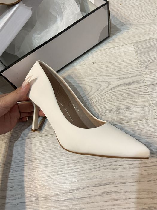 Туфли белые новые