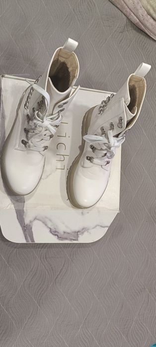 Продам обувь 40размер