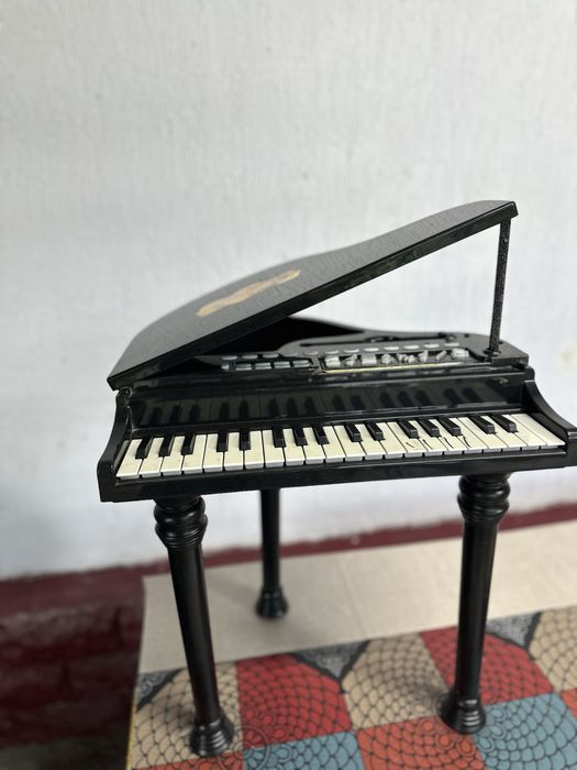 Детская кухня, фортопиано и прочее