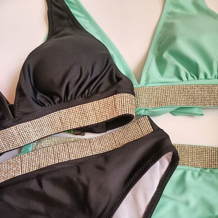 Дамски бански от две части