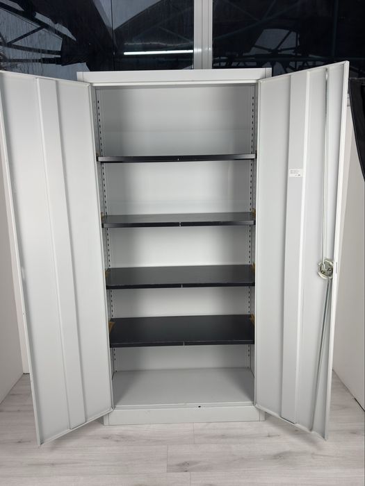 Метална етажарка за съхранение на документи и други матрияли обзавежда