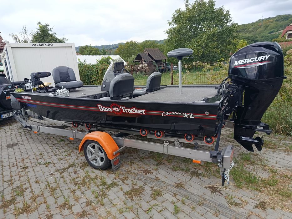 Barca Bass TRACKER Classic XL