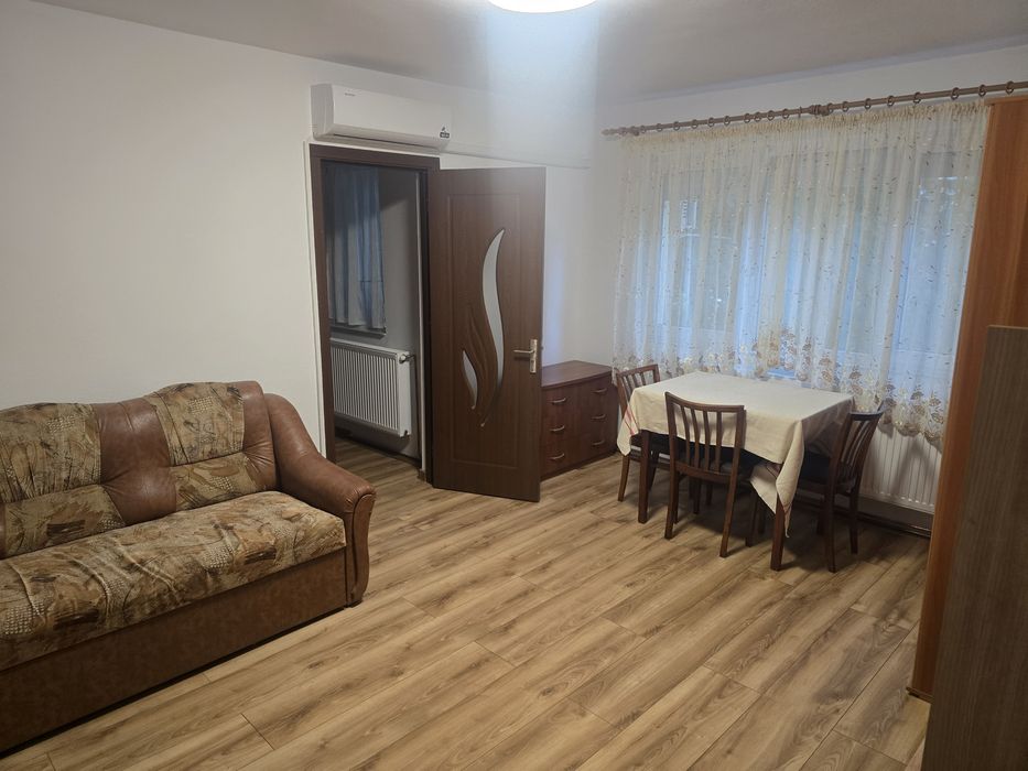 Apartament 3 camere de inchiriat