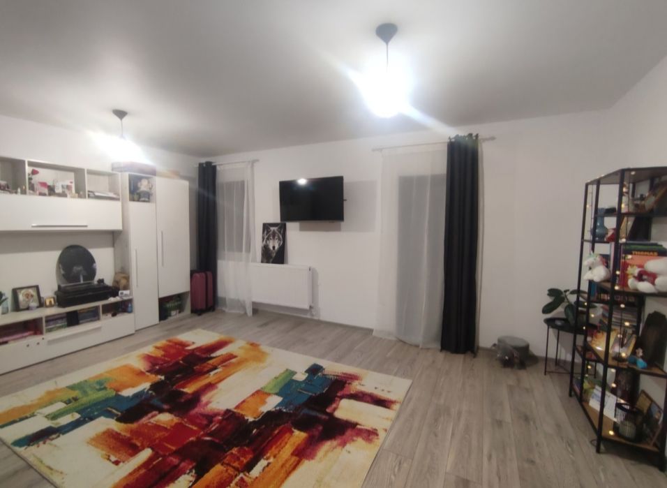 Vând  casă Albota P+1E sub prețul unui apartament