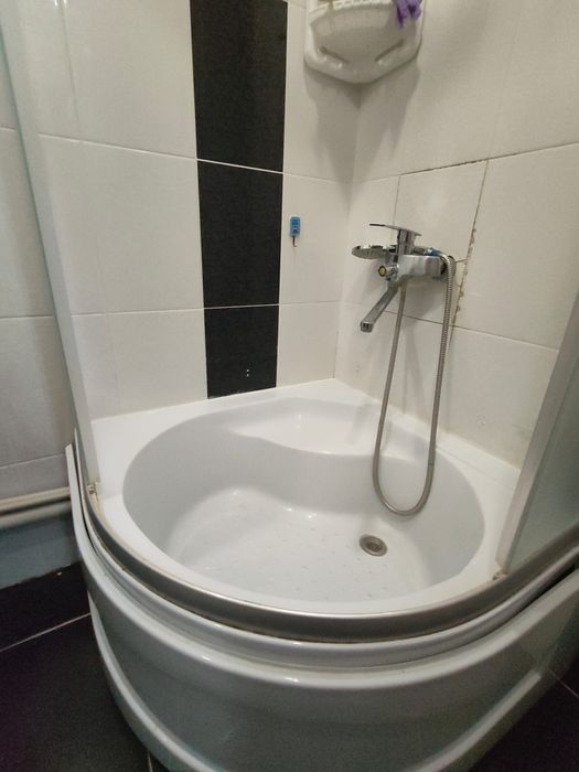 Душевая кабина с глубоким поддоном