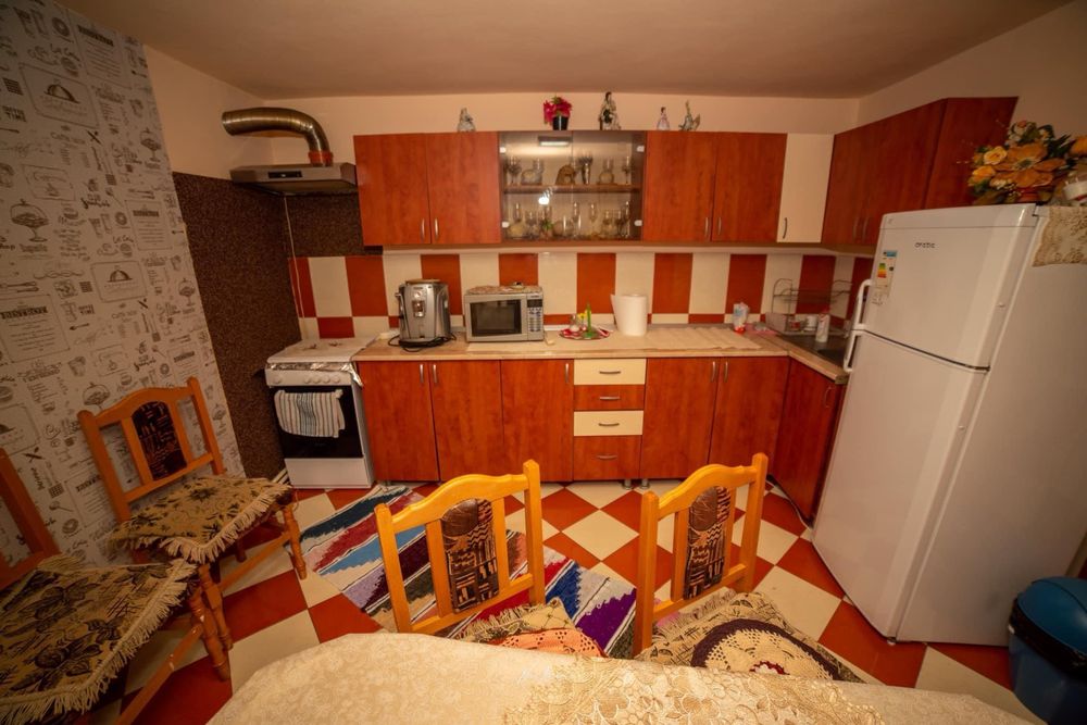 Cabana de inchiriat !