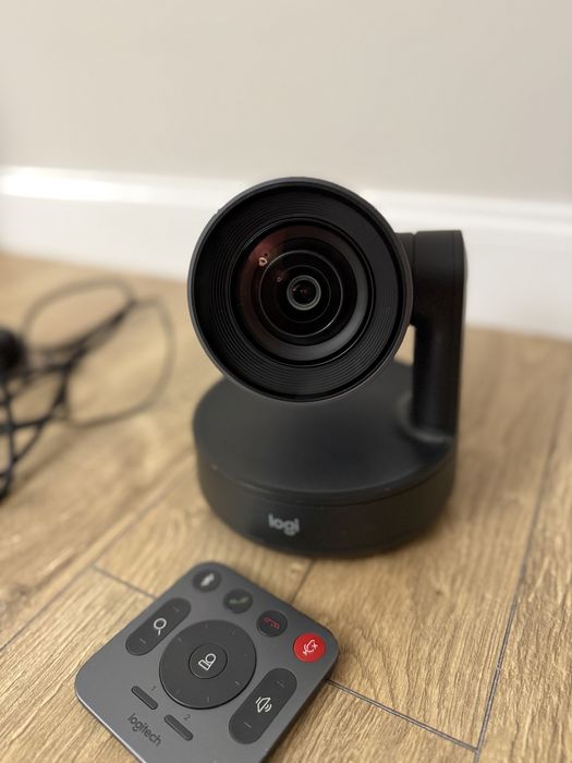 Logitech Rally – PTZ, 4K, telecomandă inclusă