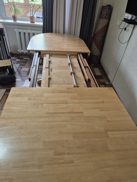 Стол малайзискии