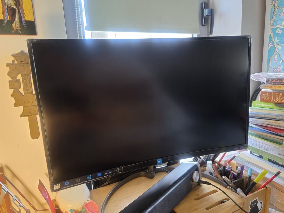 Monitor curbat Philips 27 inch
