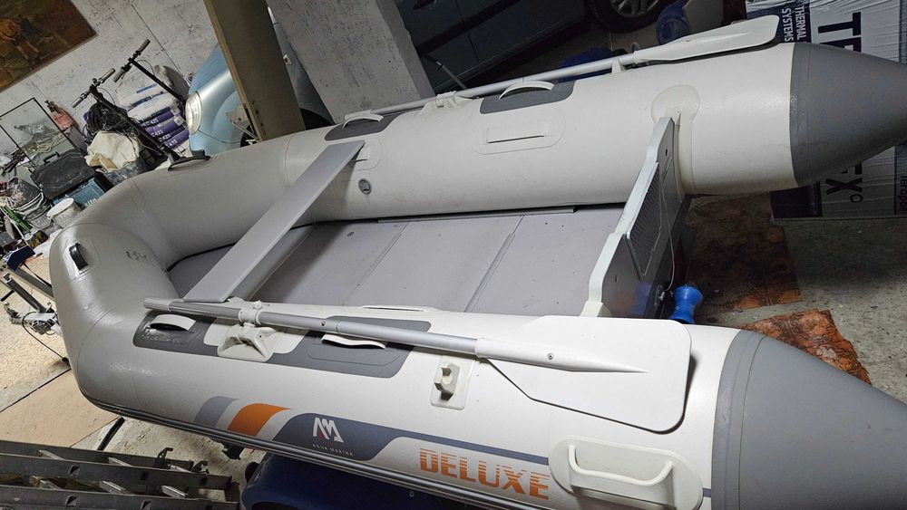 надуваема лодка Аква Марина 3.30 ,с надуваем кил