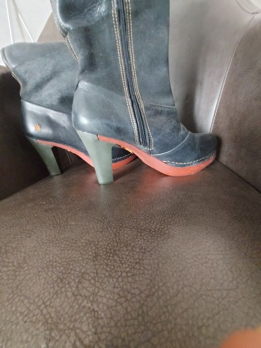 Дамски боти Art company