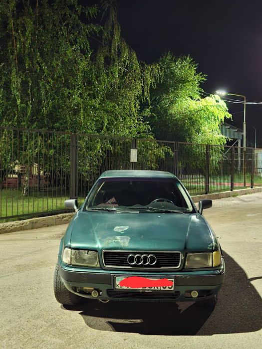 срочно продам ауди 80