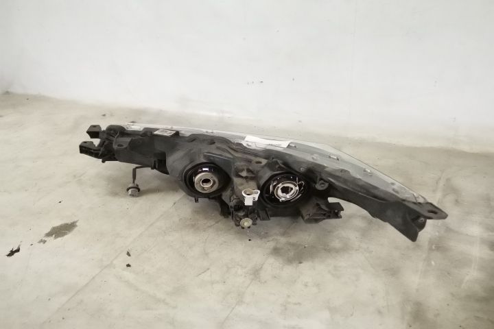 Десен фар Лед Оригинален в добро състояние Toyota Корола / Toyota Coro