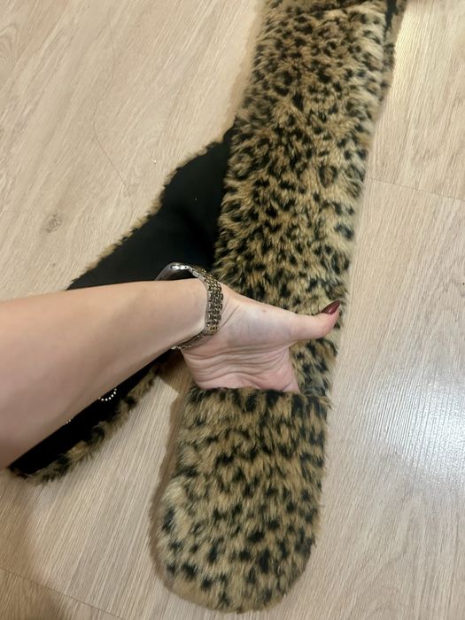 4 in 1 caciula, fular, manusi si buzunar blana artificiala dama