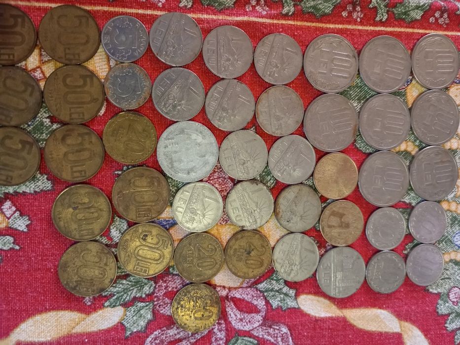 Vind monezi vechi de 1. 3. 5. 10..100. 50.