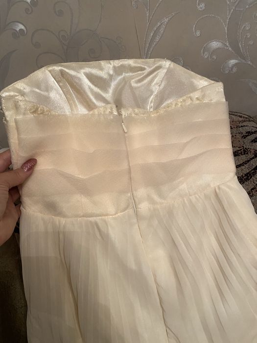 Продам вечернее поатье