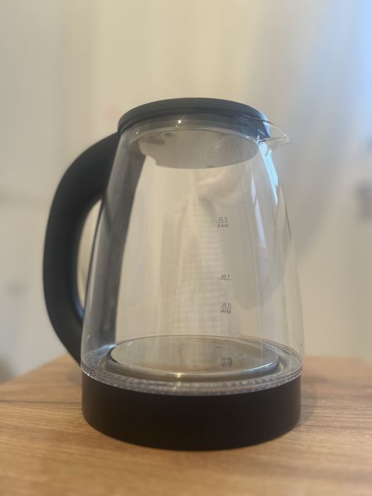 Продам чайник, почти новый