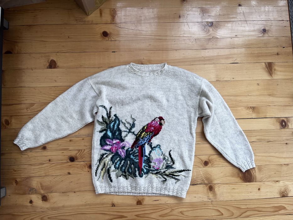 Неповторими ръчно плетени пуловери от естествена вълна