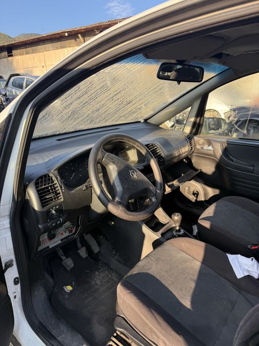 Опел Зафира A 2.0 дизел  НА ЧАСТИ