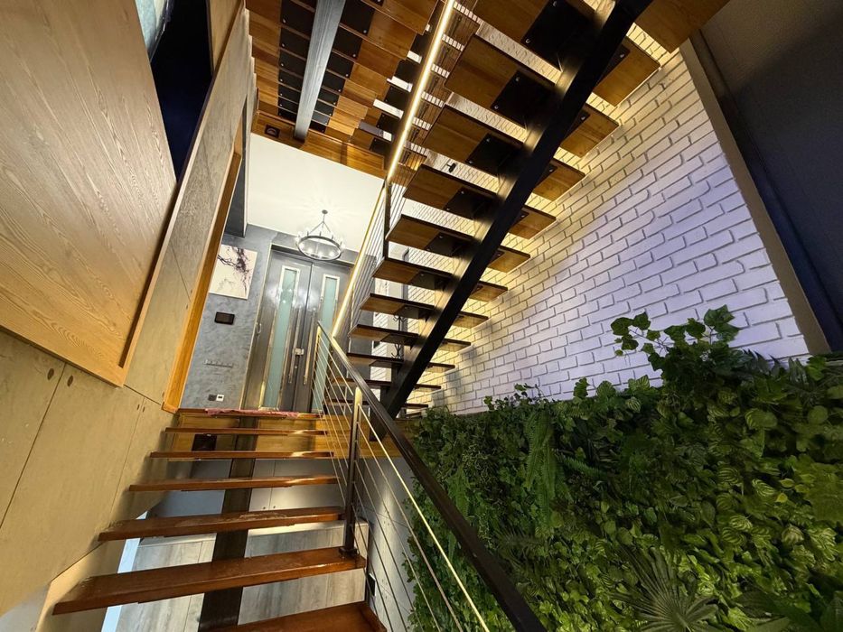 Гостиница Россия / 550м2 Отдельно Здания Продаётся