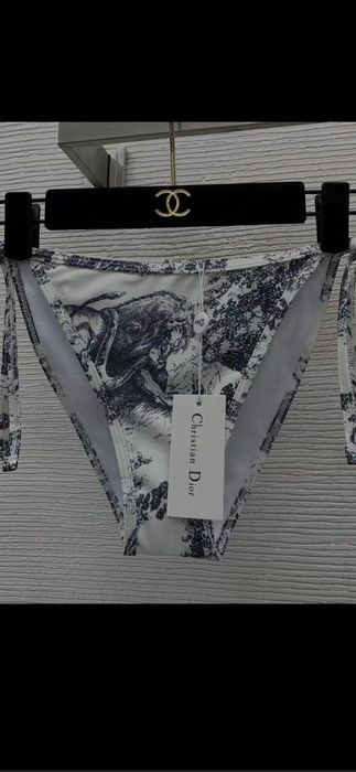 Costum de baie Christian Dior, model 2026, 2 modele