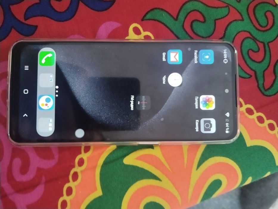 Продам телефон 16 гб