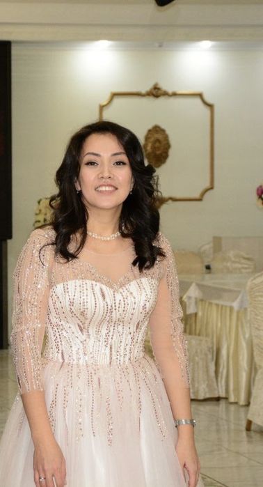 Бальное платье, можно как свадебное