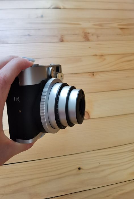 Фотоапарат за моментни снимки Fujifilm Instax Mini 90 Neo classic