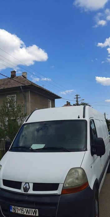 Dezmembrez Renault Master 2005