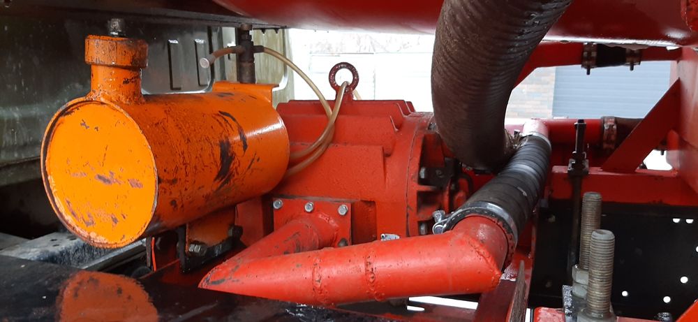 Ассенизатор Зил130