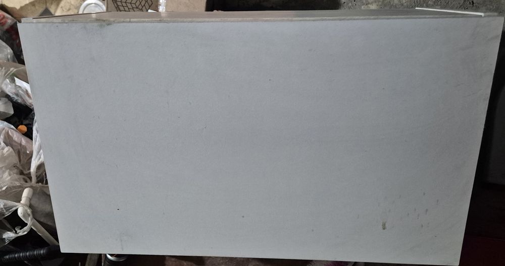 Продам полочку навесную